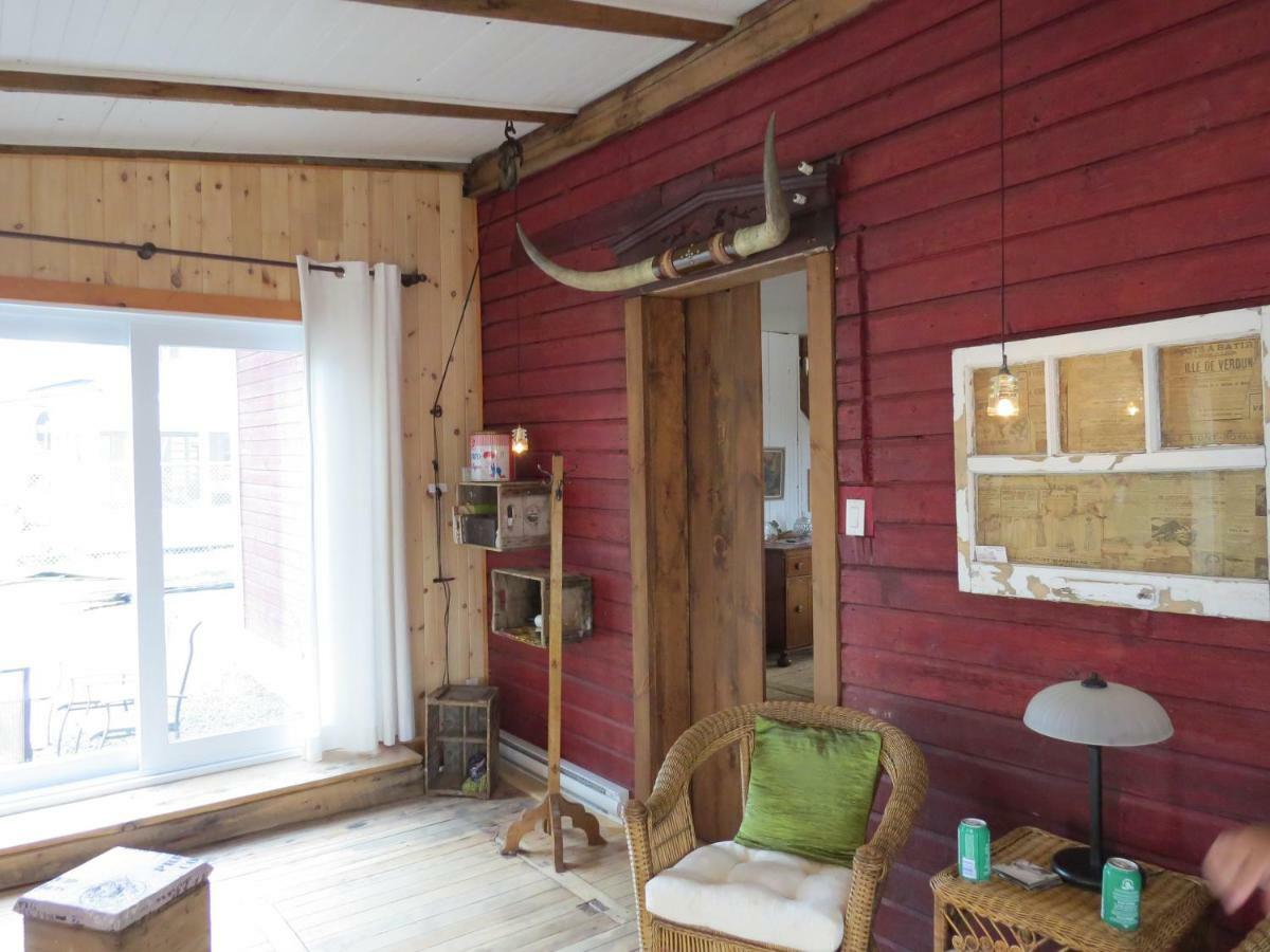 La Vieille Maison Rouge Saint-Tite Esterno foto