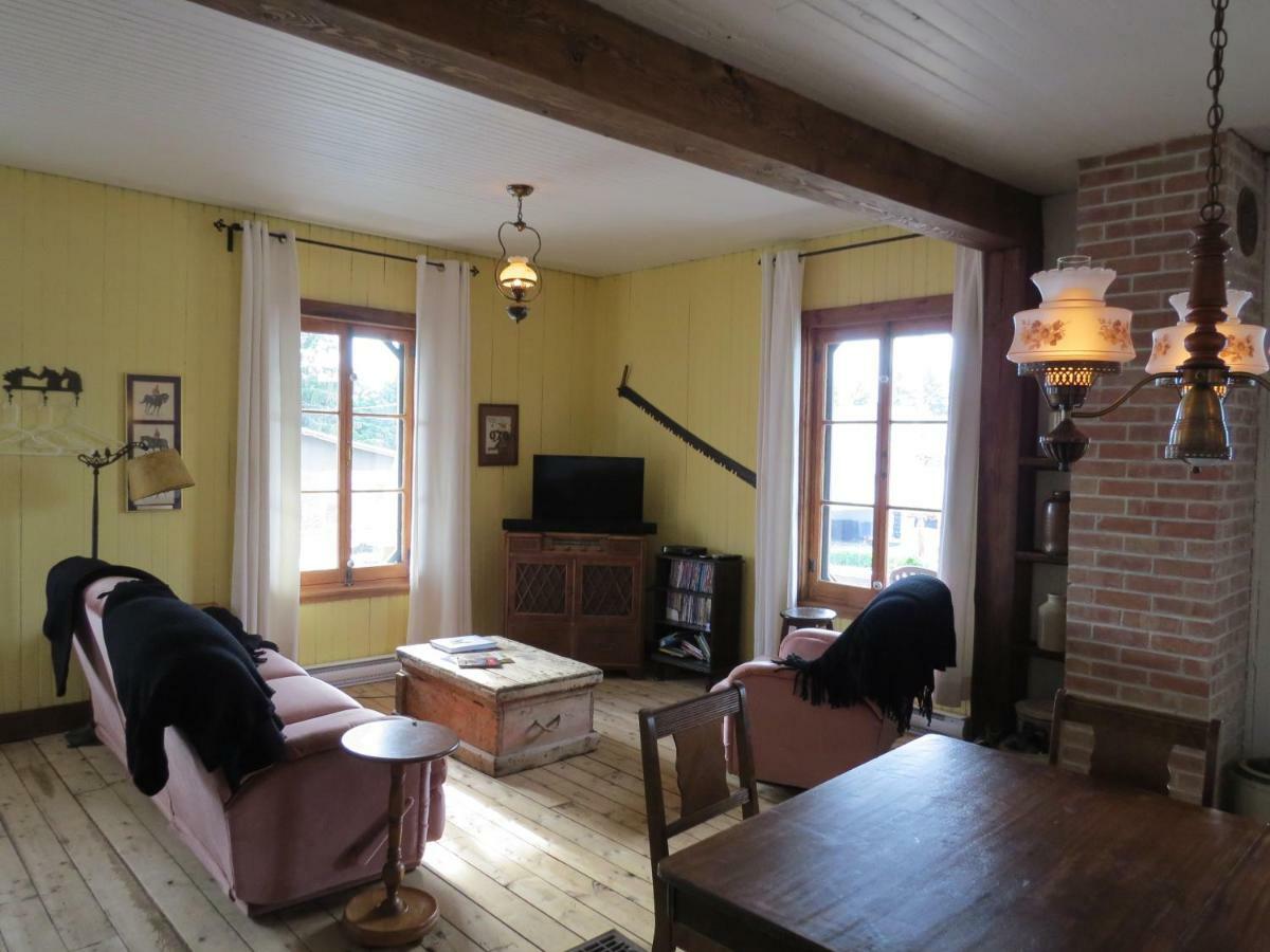 La Vieille Maison Rouge Saint-Tite Esterno foto